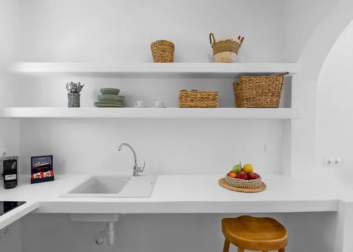 Elena Studios & Apartments