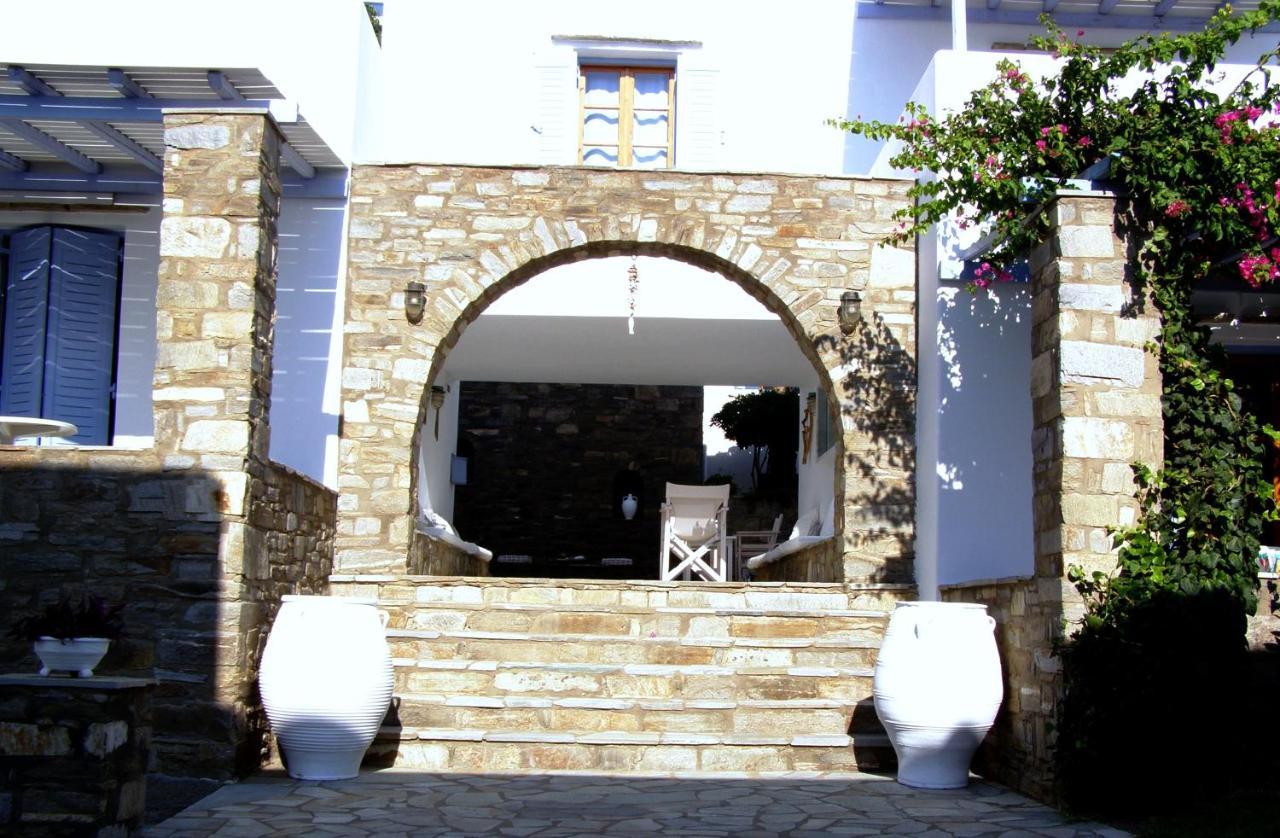 Elena & 4* Piso Livadi
